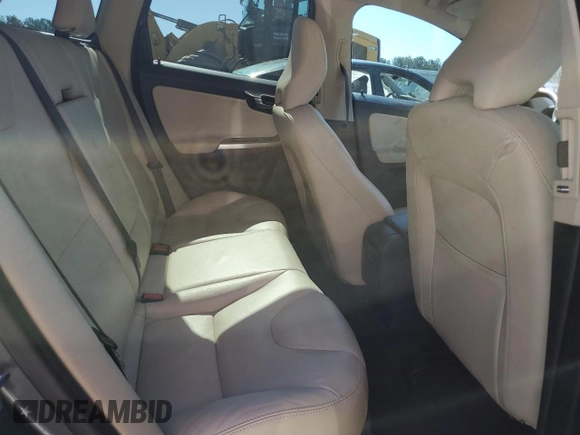2017 Volvo XC60 Inscription z VIN YV449MRU1H2124487, wystawiony jako Copart lot #47548755 z przebiegiem 79 965 mil mil oraz Szkoda całkowita • Salvage title. Historia ofert i sprzedaży dostępna na DreamBid. Obrazek 11.