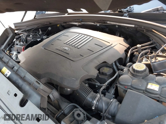 2018 Land Rover Range Rover Velar R-Dynamic SE with VIN SALYL2RV6JA764931, listed as a IAAI auction lot 41298759 with Not Provided miles and . Bid and sale history available at DreamBid. Image 10.