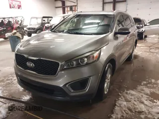 2016 Kia Sorento LX with VIN 5XYPG4A37GG013620, listed as a IAAI auction lot 41622185 with 109,938 mi miles. Bid and sale history available at carsss.com. Image 19.