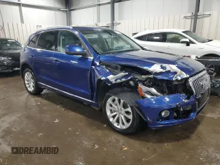 2014 Audi Q5 Premium Plus with VIN WA1LFAFP4EA002240, listed as a Copart auction lot 44622305 with 204,010 mi miles and Salvage Title. Bid and sale history available at carsss.com. Image 4.