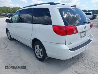 2006 Toyota Sienna CE with VIN 5TDZA23C86S555354, listed as a IAAI auction lot 42066813 with 209,401 mi miles. Bid and sale history available at carsss.com. Image 3.