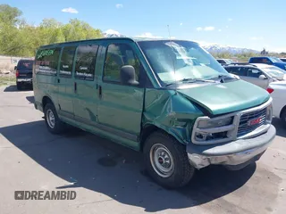 1999 GMC Savana z VIN 1GJHG35R4X1134983, wystawiony jako IAAI lot #42084648 z przebiegiem 167 848 mil mil oraz . Historia ofert i sprzedaży dostępna na DreamBid. Obrazek 1.