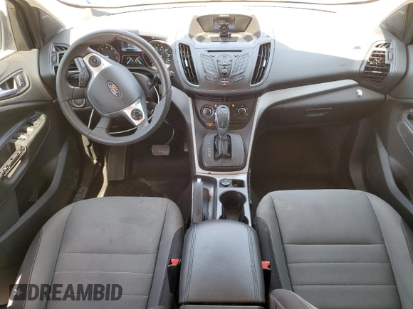 2016 Ford Escape SE z VIN 1FMCU0GX5GUC57593, wystawiony jako Copart lot #56365425 z przebiegiem 121 471 mil mil oraz Szkoda całkowita • Salvage title. Historia ofert i sprzedaży dostępna na DreamBid. Obrazek 8.