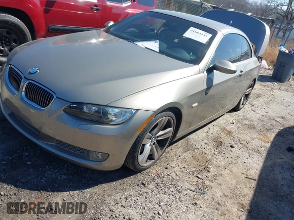 2007 BMW 3 Series 335i with VIN WBAWL735X7PX49923, listed as a IAAI auction lot 41665131 with 117,135 mi miles. Bid and sale history available at carsss.com. Image 19.