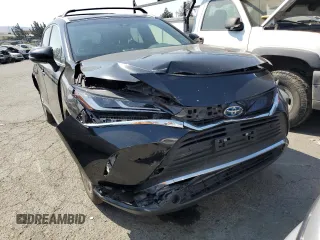 2022 Toyota Venza LE with VIN JTEAAAAH1NJ102500, listed as a Copart auction lot 68720993 with 23,640 mi miles. Bid and sale history available at carsss.com. Image 5.