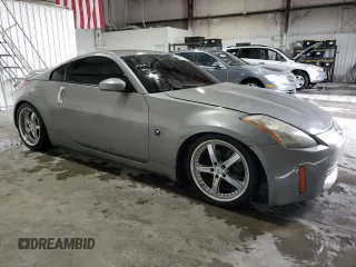 2004 Nissan 350Z Touring z VIN JN1AZ34D74T162174, wystawiony jako Copart lot #56205705 z przebiegiem 184 048 mil mil oraz Czysty tytuł • Clean title. Historia ofert i sprzedaży dostępna na DreamBid. Obrazek 4.