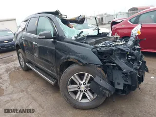 2015 Chevrolet Traverse LT with VIN 1GNKRGKD8FJ295463, listed as a IAAI auction lot 41417249 with 174,215 mi miles. Bid and sale history available at carsss.com. Image 1.