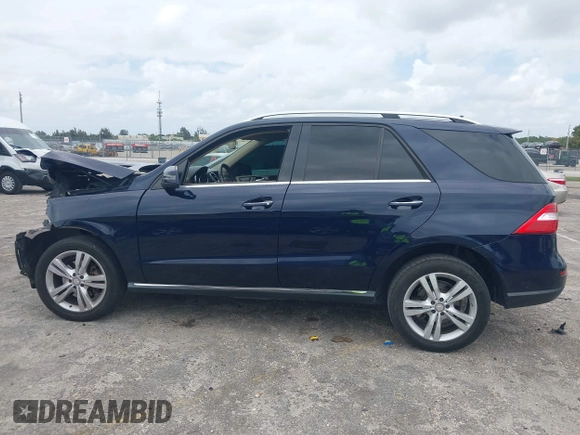2015 Mercedes-Benz M 350 with VIN 4JGDA5JB2FA566851, listed as a IAAI auction lot 41968792 with 104,133 mi miles and . Bid and sale history available at DreamBid. Image 15.