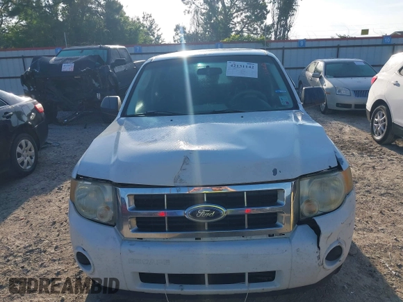 2009 Ford Escape XLS with VIN 1FMCU027X9KC79854, listed as a IAAI auction lot 42131142 with Not provided miles and . Bid and sale history available at DreamBid. Image 11.