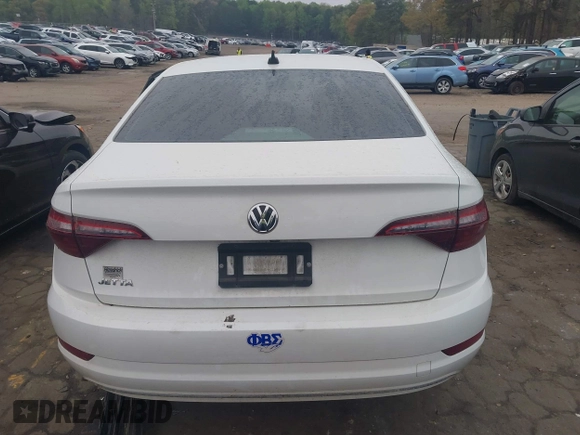 2020 Volkswagen Jetta S z VIN 3VWCB7BU5LM018170, wystawiony jako IAAI lot #41915030 z przebiegiem 83 566 mil mil oraz . Historia ofert i sprzedaży dostępna na DreamBid. Obrazek 16.