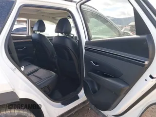 2022 Hyundai Tucson SEL with VIN 5NMJCCAE9NH092286, listed as a IAAI auction lot 41857595 with 27,883 mi miles. Bid and sale history available at carsss.com. Image 8.