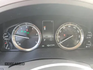 2019 Lexus LX with VIN JTJHY7AX4K4294785, listed as a Copart auction lot 70458704 with 45,477 mi miles and Salvage Title. Bid and sale history available at carsss.com. Image 9.