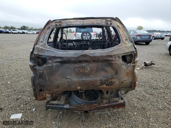 2015 Toyota Highlander LE with VIN 5TDBKRFH4FS104436, listed as a Copart auction lot 65574414 with 0 mi miles and Non Repairable. Bid and sale history available at carsss.com. Image 6.