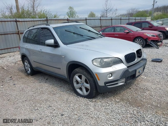 2007 BMW X5 3.0si with VIN 5UXFE435X7L012495, listed as a IAAI auction lot 42009267 with 132,355 mi miles. Bid and sale history available at carsss.com. Image 1.
