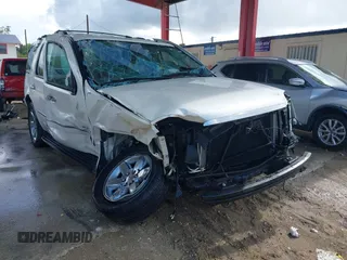 2014 GMC Yukon SLT z VIN 1GKS1CE05ER167073, wystawiony jako IAAI lot #42391218 z przebiegiem 112 895 mil mil oraz . Historia ofert i sprzedaży dostępna na DreamBid. Obrazek 1.