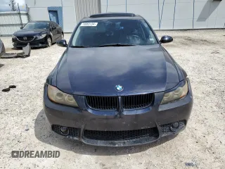 2006 BMW 3 Series 330i with VIN WBAVB33566KR80952, listed as a Copart auction lot 70083134 with 201,207 mi miles and Non repairable. Bid and sale history available at DreamBid. Image 5.