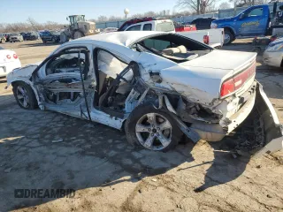 2013 Dodge Charger SE with VIN 2C3CDXBG8DH719460, listed as a Copart auction lot 42137105 with Not Provided miles and Salvage Title. Bid and sale history available at DreamBid. Image 2.
