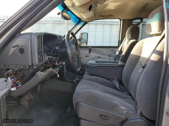 2007 Chevrolet Silverado 2500HD Classic LT2 with VIN 1GCHC23D17F118117, listed as a Copart auction lot 42799035 with 215,057 mi miles and Salvage Title. Bid and sale history available at carsss.com. Image 7.