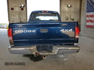 2000 Dodge Dakota Sport with VIN 1B7GG2AN8YS722350, listed as a Copart auction lot 69377984 with 199,883 mi miles and Salvage Title. Bid and sale history available at carsss.com. Image 6.