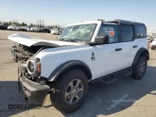 2024 Ford Bronco Big Bend z VIN 1FMDE7BH1RLB42735, wystawiony jako Copart lot #59056245 z przebiegiem 5 613 mil mil oraz Szkoda całkowita • Salvage title. Historia ofert i sprzedaży dostępna na DreamBid. Obrazek 1.