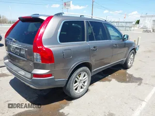 2010 Volvo XC90 I6 z VIN YV4982CZ2A1549729, wystawiony jako IAAI lot #42426442 z przebiegiem 248 573 mil mil oraz . Historia ofert i sprzedaży dostępna na DreamBid. Obrazek 4.