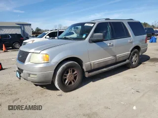2003 Ford Expedition Special Service with VIN 1FMRU15WX3LB84988, listed as a Copart auction lot 45750445 with 242,253 mi miles and Salvage Title. Bid and sale history available at carsss.com. Image 1.