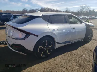 2022 Kia EV6 GT-Line with VIN KNDC4DLC5N5042673, listed as a Copart auction lot 80290494 with 25,124 mi miles and Salvage Title. Bid and sale history available at carsss.com. Image 3.