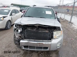 2008 Ford Escape Limited with VIN 1FMCU94108KE11273, listed as a IAAI auction lot 41405164 with 192,827 mi miles. Bid and sale history available at carsss.com. Image 6.