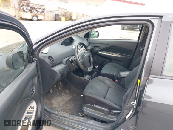 2010 Toyota Yaris с VIN JTDBT4K33A4069192, выставлен на аукционе IAAI как лот 42466525 с пробегом 218 489 миль миль и . История ставок и продаж доступна на DreamBid. Изображение 12.