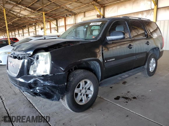 2008 GMC Yukon SLT w/4SB with VIN 1GKFC13008R206174, listed as a Copart auction lot 51390674 with 187,110 mi miles and Salvage Title. Bid and sale history available at carsss.com. Image 1.
