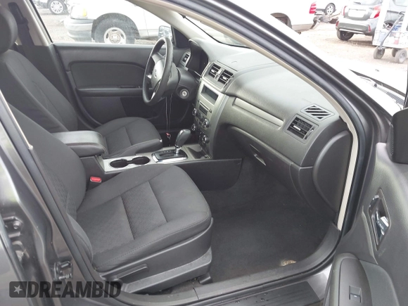 2012 Ford Fusion SE with VIN 3FAHP0HA9CR141588, listed as a IAAI auction lot 42485632 with 124,312 mi miles and . Bid and sale history available at DreamBid. Image 5.