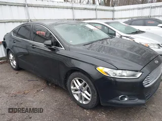 2013 Ford Fusion SE with VIN 3FA6P0HR5DR162968, listed as a IAAI auction lot 41197999 with 196,691 mi miles. Bid and sale history available at carsss.com. Image 1.