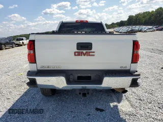 2018 GMC Sierra 1500 with VIN 1GT21SEG2JZ229378, listed as a Copart auction lot 67963734 with 144,146 mi miles and Salvage Title. Bid and sale history available at DreamBid. Image 6.