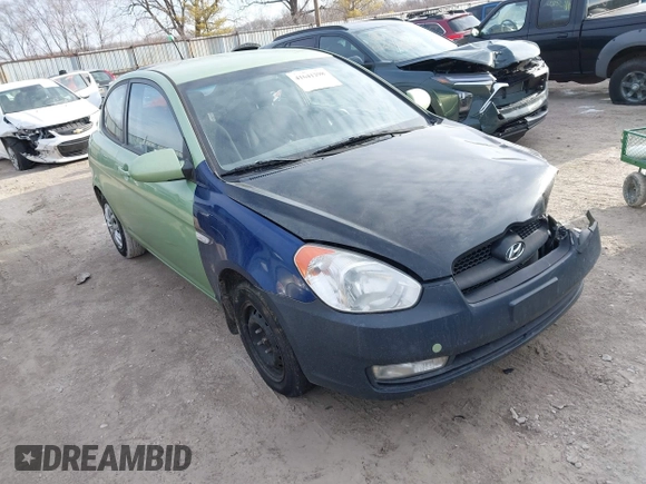 2009 Hyundai Accent Auto SE with VIN KMHCN36C69U112207, listed as a IAAI auction lot 41641298 with 166,804 mi miles. Bid and sale history available at carsss.com. Image 1.