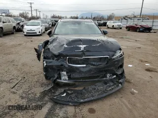 2020 Volvo V60 z VIN YV4102WK4L1034642, wystawiony jako Copart lot #82837923 z przebiegiem Nie podano mil oraz . Historia ofert i sprzedaży dostępna na DreamBid. Obrazek 5.