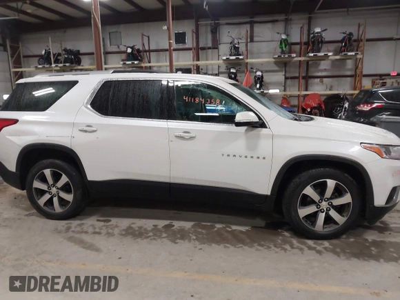 2018 Chevrolet Traverse LT Leather with VIN 1GNEVHKW3JJ230464, listed as a IAAI auction lot 41184358 with 132,189 mi miles. Bid and sale history available at carsss.com. Image 13.