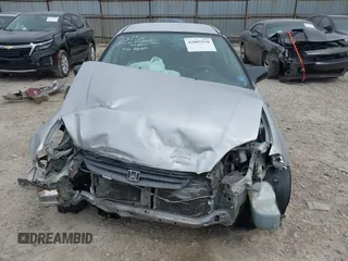 2000 Honda Civic DX z VIN 2HGEJ644XYH104197, wystawiony jako IAAI lot #42005938 z przebiegiem 125 321 mil mil oraz . Historia ofert i sprzedaży dostępna na DreamBid. Obrazek 13.