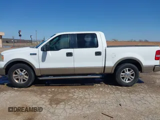 2006 Ford F-150 XLT with VIN 1FTPW12V76KE05796, listed as a IAAI auction lot 41965247 with 196,951 mi miles. Bid and sale history available at carsss.com. Image 14.
