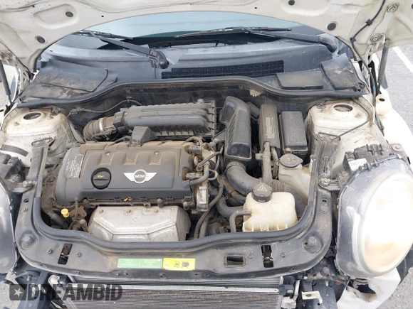 2011 MINI Hardtop with VIN WMWSU3C50BT093428, listed as a IAAI auction lot 41895788 with 173,501 mi miles and . Bid and sale history available at DreamBid. Image 10.