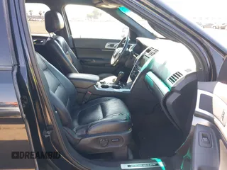 2015 Ford Explorer Sport z VIN 1FM5K8GT9FGA45710, wystawiony jako IAAI lot #42807452 z przebiegiem 110 277 mil mil oraz . Historia ofert i sprzedaży dostępna na DreamBid. Obrazek 5.