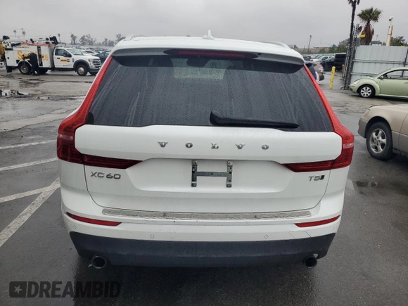 2019 Volvo XC60 Momentum z VIN LYV102RK6KB284499, wystawiony jako Copart lot #44971595 z przebiegiem 17 986 mil mil oraz Szkoda całkowita • Salvage title. Historia ofert i sprzedaży dostępna na DreamBid. Obrazek 6.