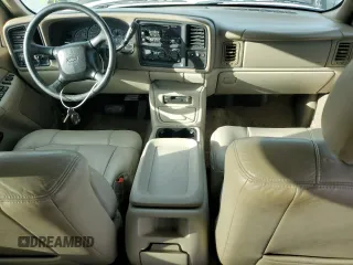 2001 Chevrolet Suburban LS with VIN 3GNEC16TX1G192908, listed as a Copart auction lot 75622674 with 0 mi miles and Salvage Title. Bid and sale history available at carsss.com. Image 8.