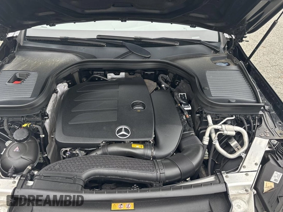 2021 Mercedes-Benz GLC 300 z VIN W1N0J8EB2MF904451, wystawiony jako Copart lot #57702365 z przebiegiem 117 769 mil mil oraz Czysty tytuł • Clean title. Historia ofert i sprzedaży dostępna na DreamBid. Obrazek 7.