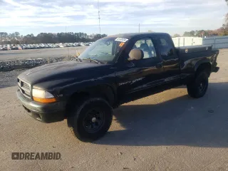 2000 Dodge Dakota Sport with VIN 1B7GG22N1YS574461, listed as a Copart auction lot 82400534 with 196,641 mi miles and Clean Title. Bid and sale history available at carsss.com. Image 1.