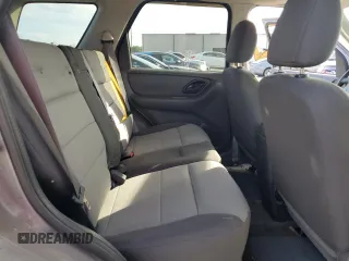 2007 Ford Escape XLS with VIN 1FMYU02Z77KA28665, listed as a Copart auction lot 64358445 with 67,350 mi miles and Clean title. Bid and sale history available at DreamBid. Image 11.