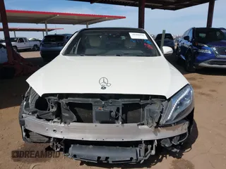 2017 Mercedes-Benz S 63 AMG z VIN WDDUG7JB8HA322077, wystawiony jako IAAI lot #41966636 z przebiegiem 59 373 mil mil oraz . Historia ofert i sprzedaży dostępna na DreamBid. Obrazek 13.