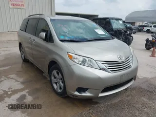 2017 Toyota Sienna LE Auto Access Seat с VIN 5TDKZ3DC2HS860656, выставлен на аукционе IAAI как лот 42294331 с пробегом 94 332 миль миль и . История ставок и продаж доступна на DreamBid. Изображение 1.