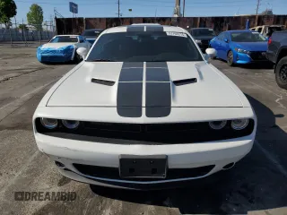 2020 Dodge Challenger SXT with VIN 2C3CDZAG7LH161595, listed as a Copart auction lot 53702215 with 33,772 mi miles and Clean Title. Bid and sale history available at DreamBid. Image 5.