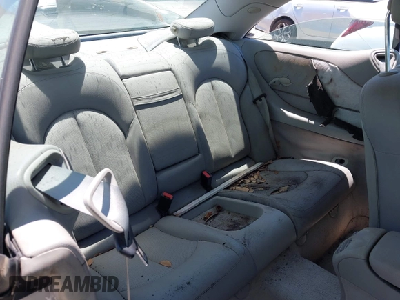 2003 Mercedes-Benz CLK 320 с VIN WDBTJ65J13F034432, выставлен на аукционе IAAI как лот 42811731 с пробегом 210 983 миль миль и . История ставок и продаж доступна на DreamBid. Изображение 8.