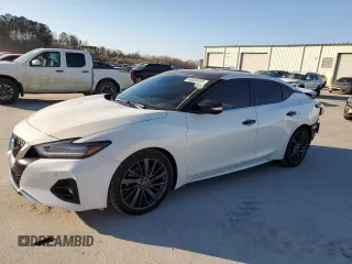 2019 Nissan Maxima Platinum z VIN 1N4AA6AV6KC383738, wystawiony jako Copart lot #46600455 z przebiegiem 94 128 mil mil oraz Szkody całkowita. Historia ofert i sprzedaży dostępna na DreamBid. Obrazek 1.
